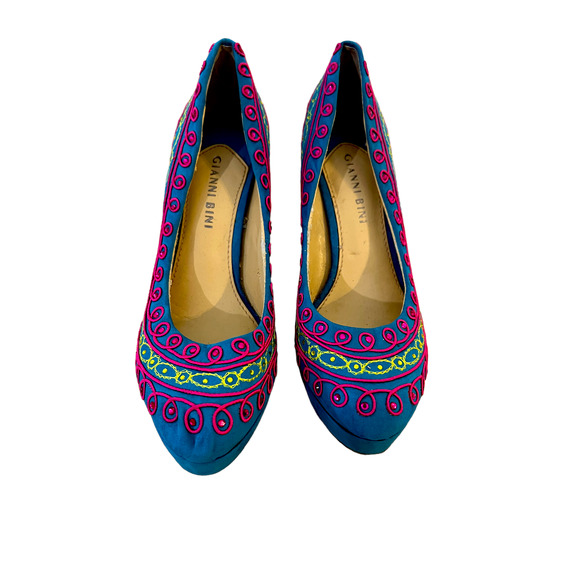 Gianni Bini Turquoise Multi Color Embroidered Embellished Peep Toe Pumps SZ 6.5 - Picture 2 of 5